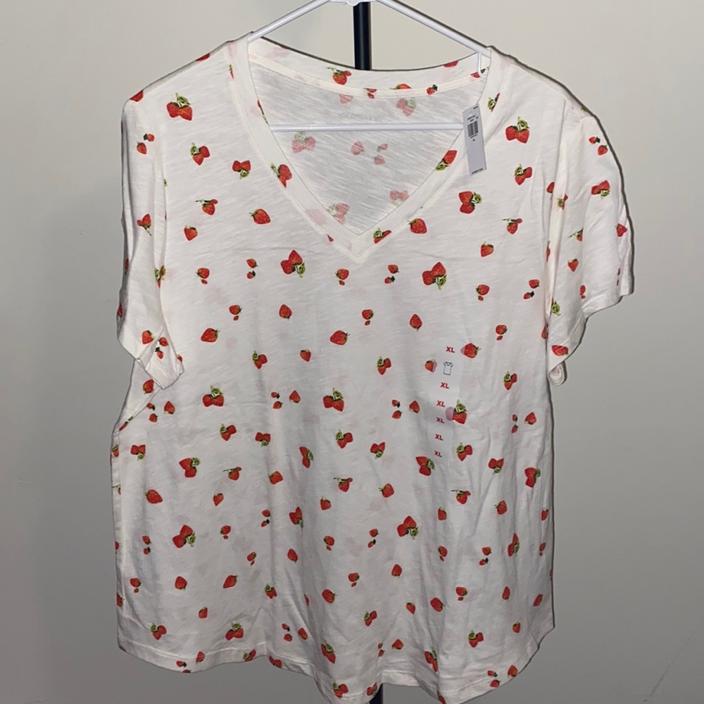 Old navy strawberry tshirt